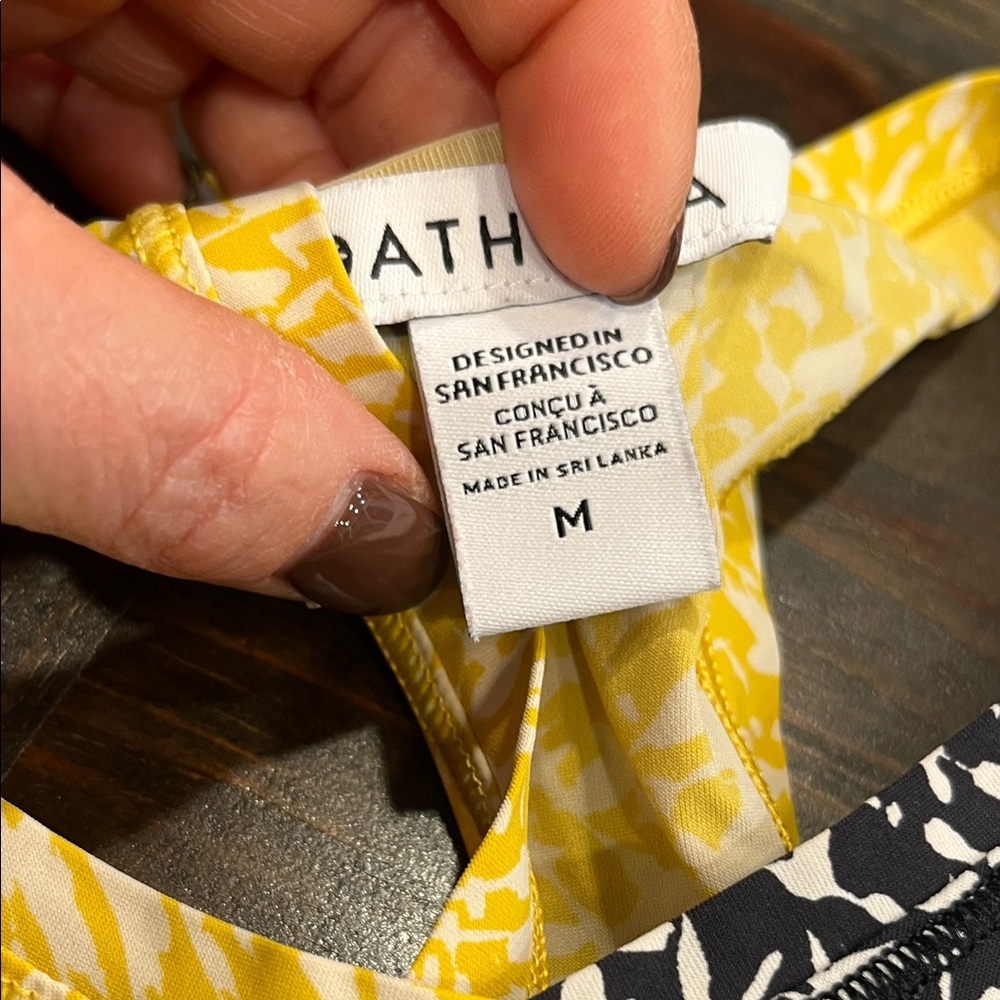 Athleta Women's ultimate train printed racerback Tanks Yellow, Black, and Blue - Picture 4 of 8